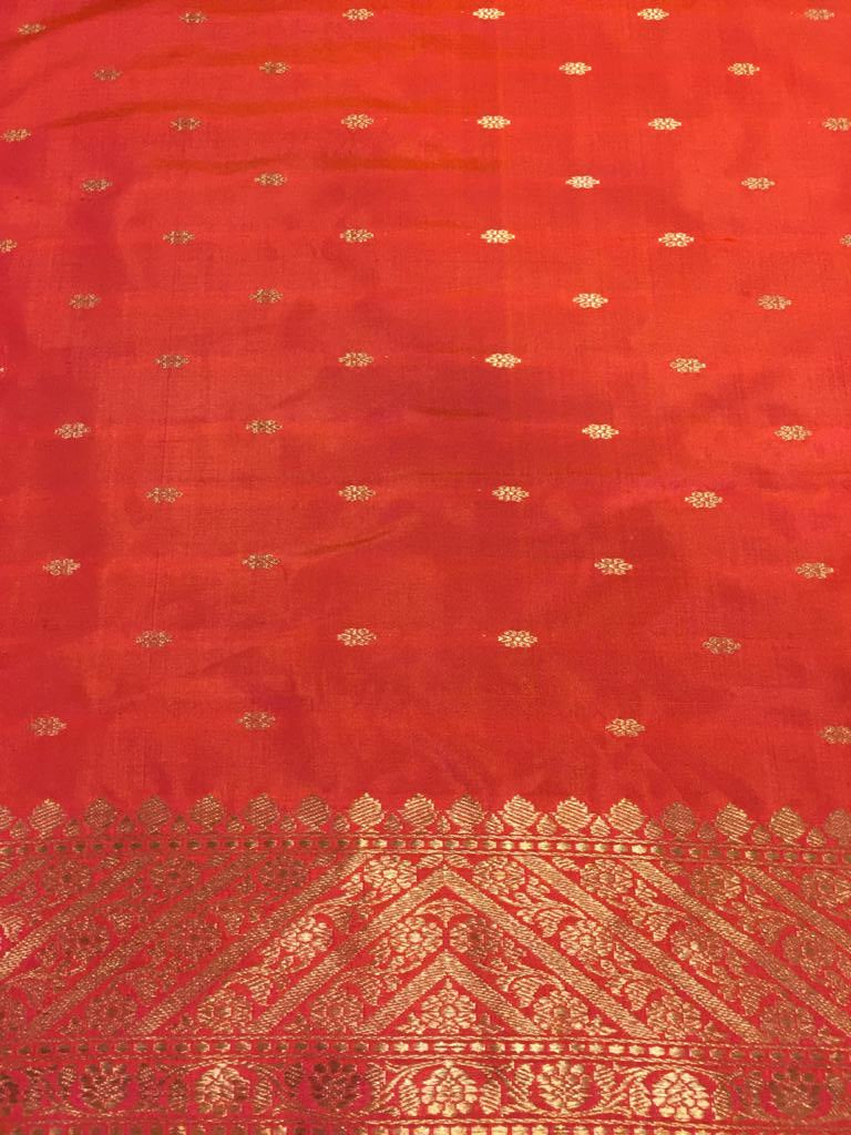 Pink_Handloom_Dual_Tone_Antique_Zari_Booti_Banarasi_Saree_With_Heavy_Blouse_WeaverStory_06