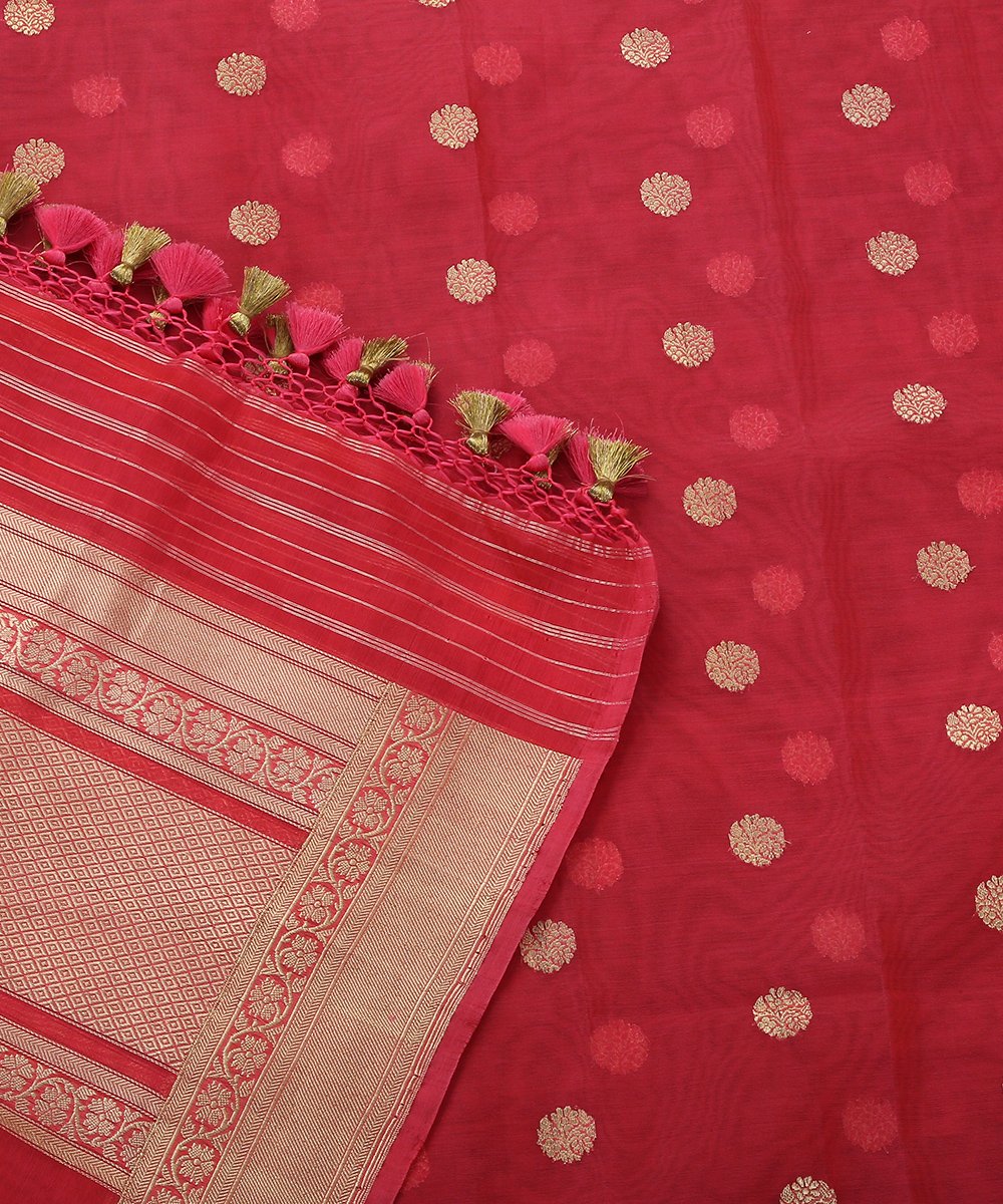 Pink_Handloom_Organza_Ginni_Booti_Banarasi_Dupatta_WeaverStory_05