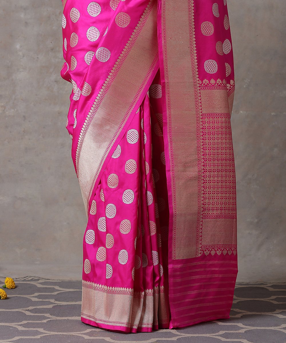 Pink_Handloom_Pure_Katan_Silk_Banarasi_Saree_with_Kadhwa_Jaal_and_Big_Polka_Dots_WeaverStory_04