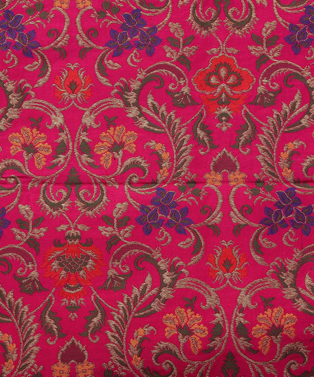 Pink_Handloom_Pure_Katan_Silk_Meenakari_Kimkhab_Banarasi_Fabric_WeaverStory_03