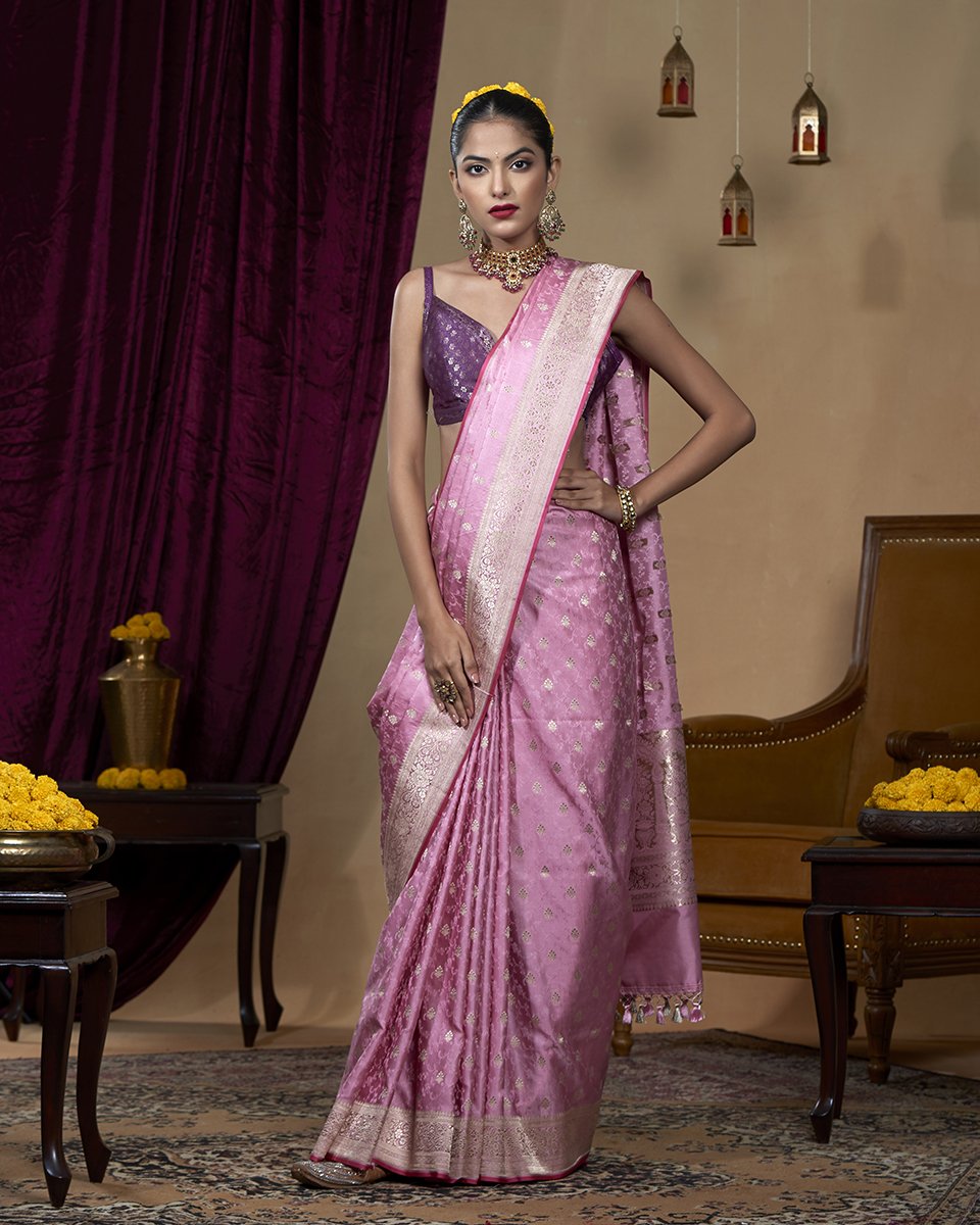 Pink_Handloom_Pure_Katan_Silk_Tanchoi_Banarasi_Saree_with_Zari_Booti_WeaverStory_02