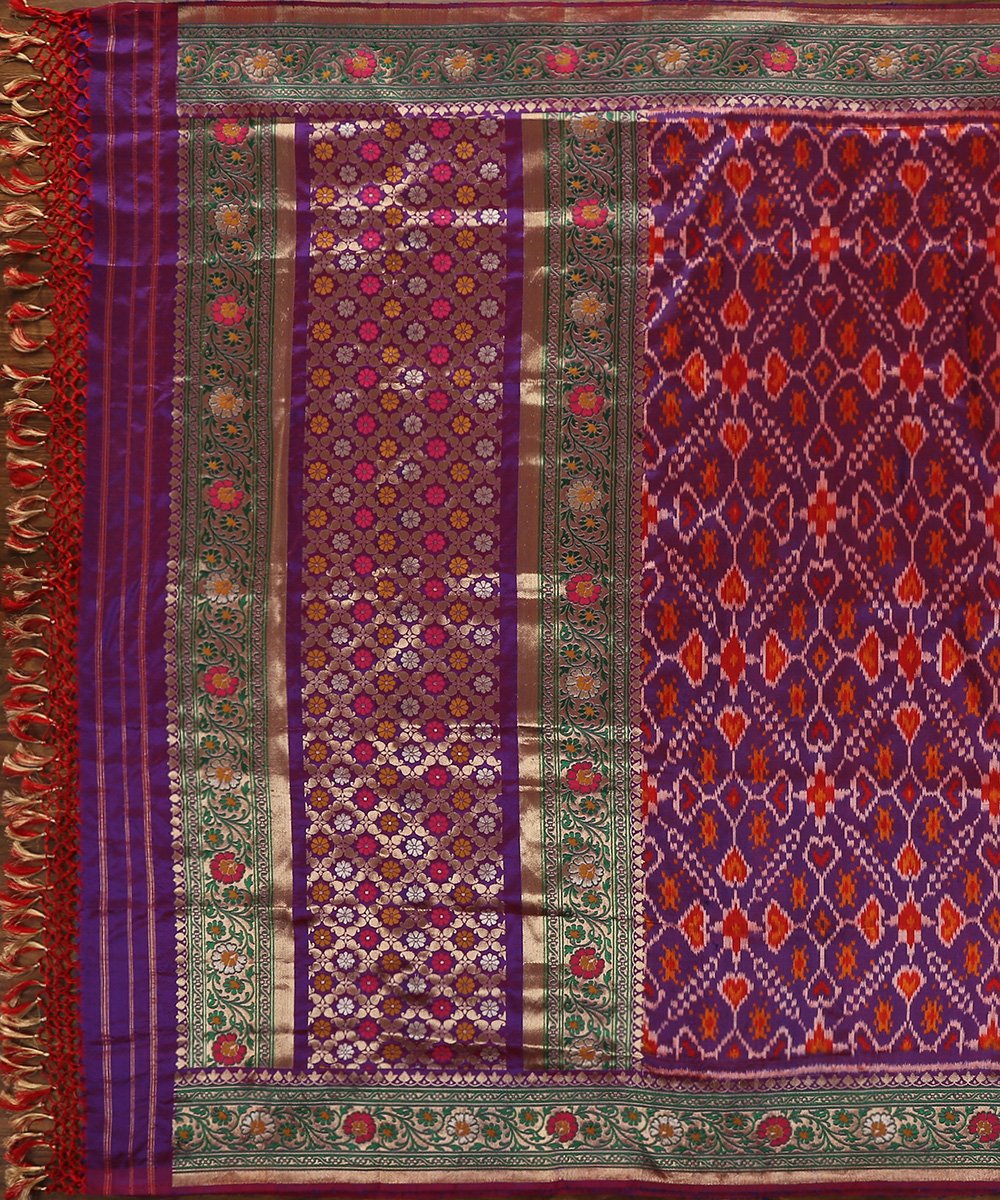 Plum_and_Red_Dual_Tone_Handloom_Pure_Silk_Ashawali_Patola_Dupatta_WeaverStory_02