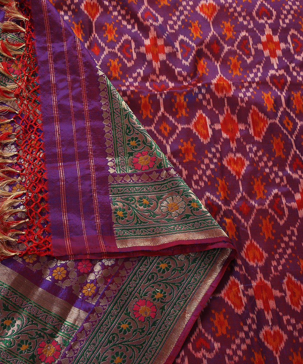 Plum_and_Red_Dual_Tone_Handloom_Pure_Silk_Ashawali_Patola_Dupatta_WeaverStory_05