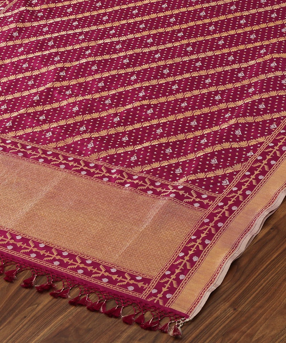 Plum_Handloom_Aada_Jaal_Pure_Katan_Silk_Cutwork_Jamdani_Weave_Banarasi_Dupatta_WeaverStory_04
