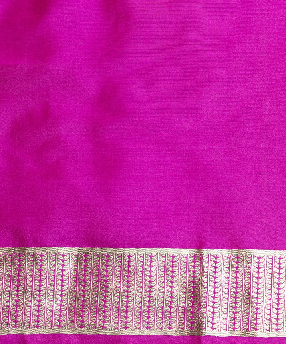 Purple_Handloom_Cutwork_Katan_Silk_Banarasi_Saree_with_Jaal_WeaverStory_05