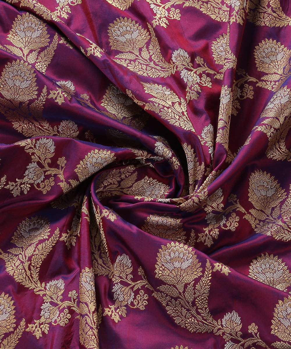 Pure_Katan_Silk_Purple_Handloom_Dual_Tone_Kadhwa_Jangla_Dupatta_WeaverStory_05