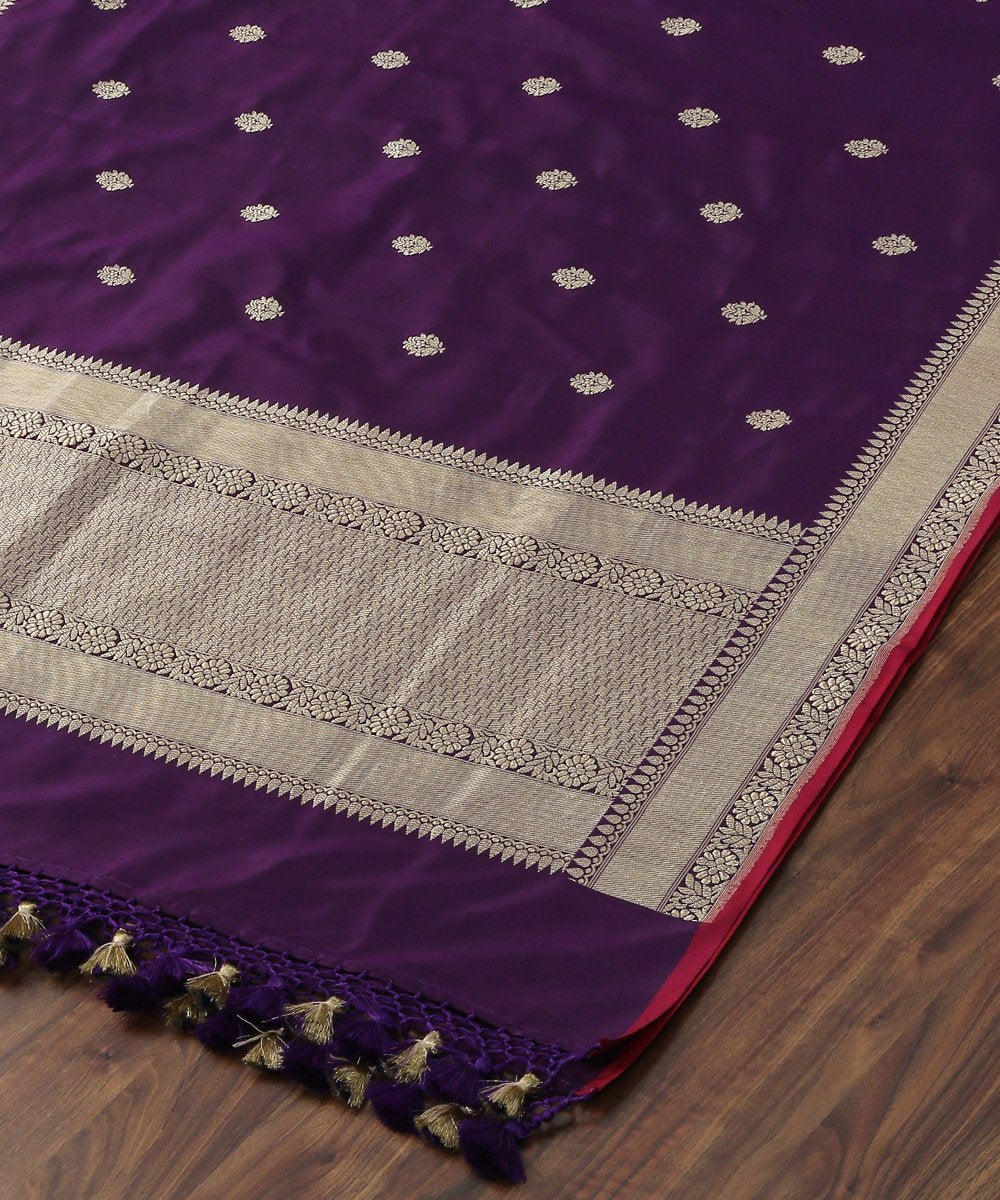 Purple_Handloom_Kadhwa_Booti_Banarasi_Dupatta_with_Wine_Selvedge_WeaverStory_04
