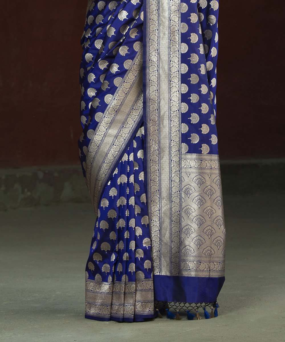 Purple_Handloom_Katan_Silk_Banarasi_Saree_with_Pankhi_Booti_WeaverStory_04