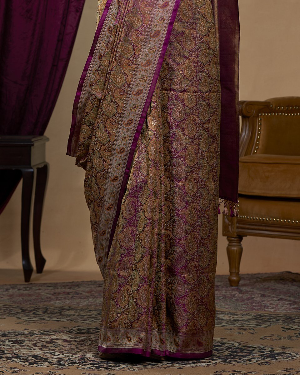 Wine_Handloom_Pure_Katan_Silk_Jamawar_Tanchoi_Banarasi_Saree_with_Paisley_Motifs_WeaverStory_04