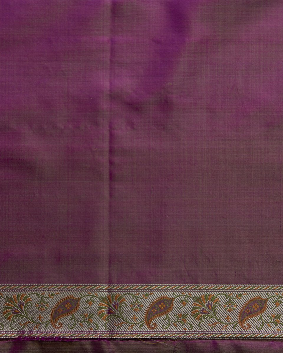 Wine_Handloom_Pure_Katan_Silk_Jamawar_Tanchoi_Banarasi_Saree_with_Paisley_Motifs_WeaverStory_05