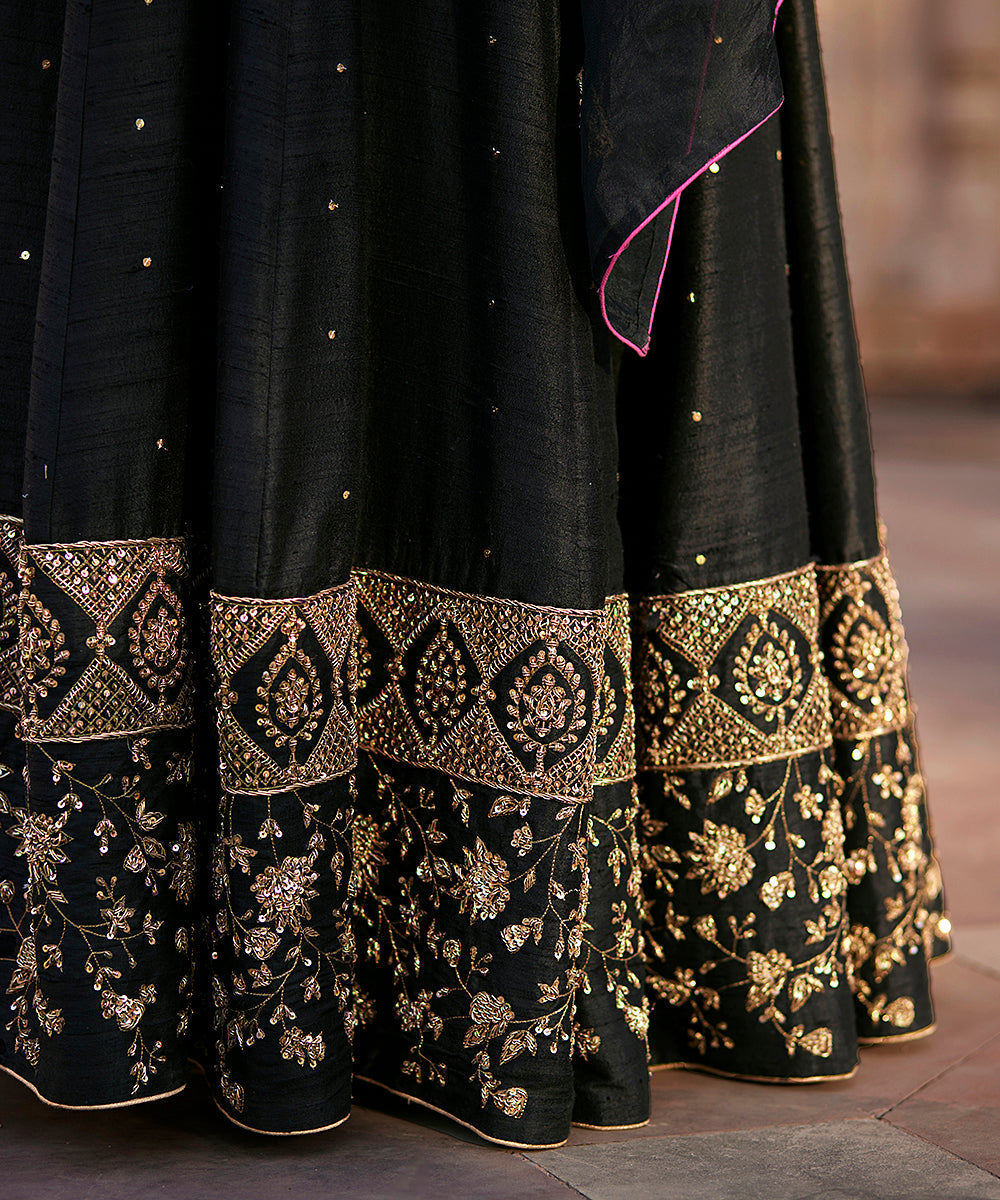 Black_Raw_Silk_Embroidered_Lehenga_Skirt_With_Raglan_Blouse_And_Organza_Dupatta_WeaverStory_05