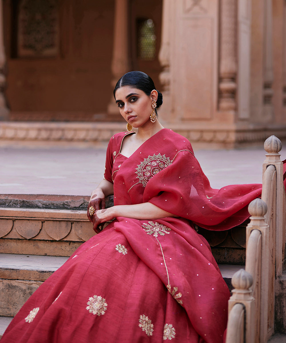 Vermillion_Red_Raw_Silk_Zardozi_Lehenga_With_Embroidered_Blouse_And_Organza_Dupatta_In_Zardozi_Work_WeaverStory_03