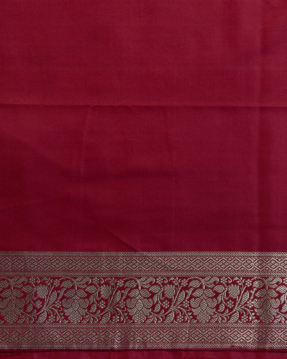 Rani_Pink_Handloom_Tanchoi_Pure_Katan_Silk_Banarasi_Saree_With_Kadhwa_Gold_Zari_Border_WeaverStory_05