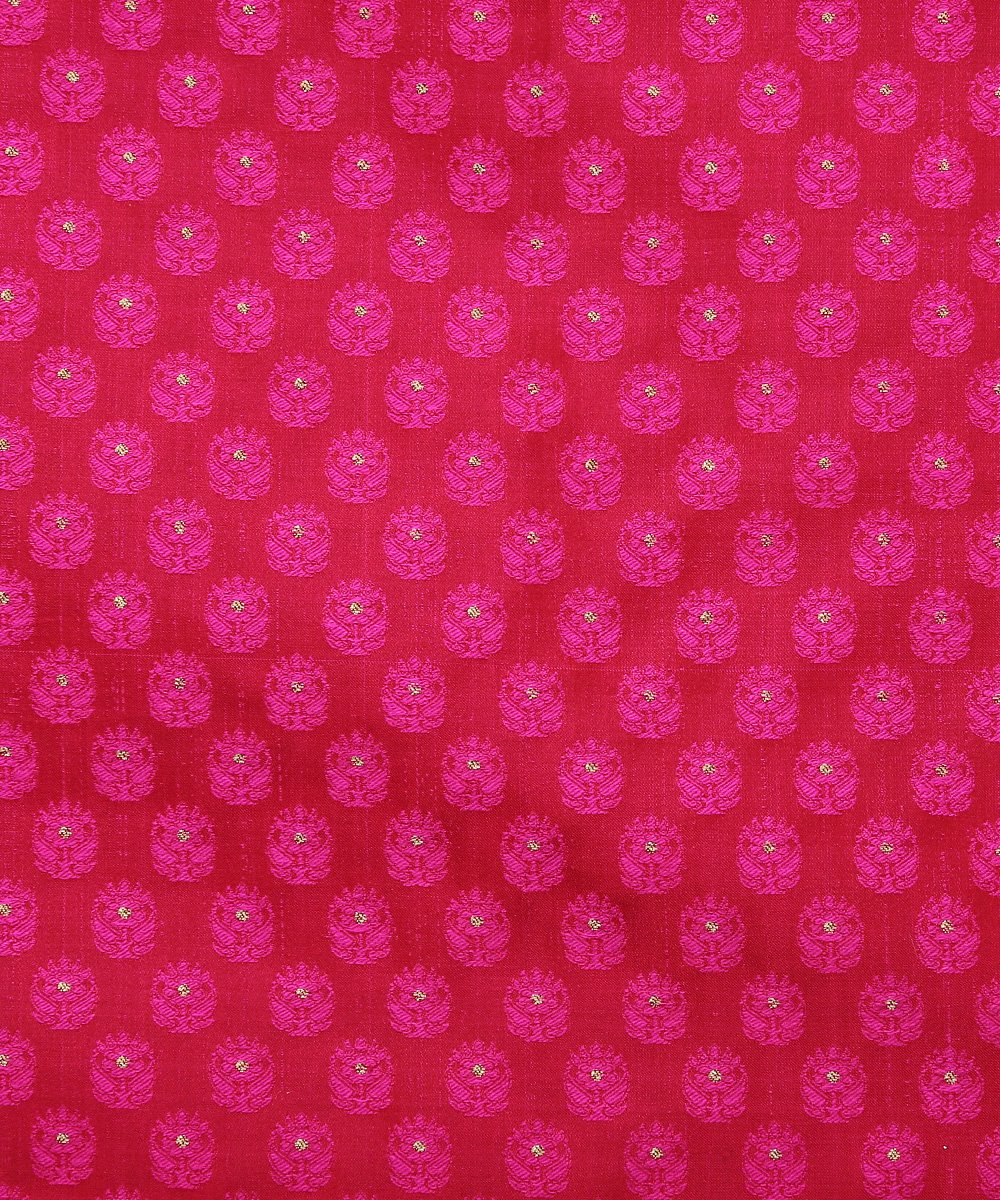 Rani_Pink_and_Magenta_Dual_Tone_Handloom_Pure_Katan_Silk_Zari_Booti_Banarasi_Fabric_WeaverStory_03