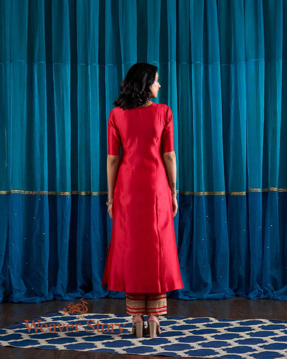 Red_Tagai_Tunic_with_Gotta_Farshi_Pants_WeaverStory_02