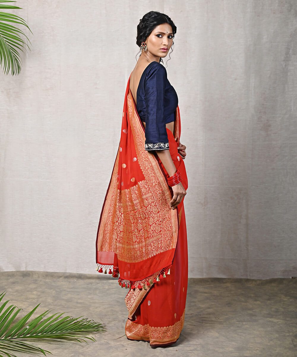 Handloom_Red_Banarasi_Georgette_Saree_with_Maroon_Selvedge_and_Kadhwa_Booti_WeaverStory_03