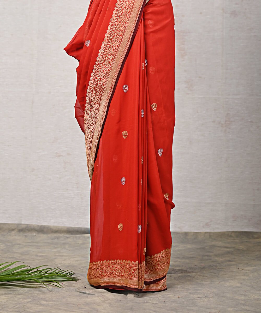 Handloom_Red_Banarasi_Georgette_Saree_with_Maroon_Selvedge_and_Kadhwa_Booti_WeaverStory_04