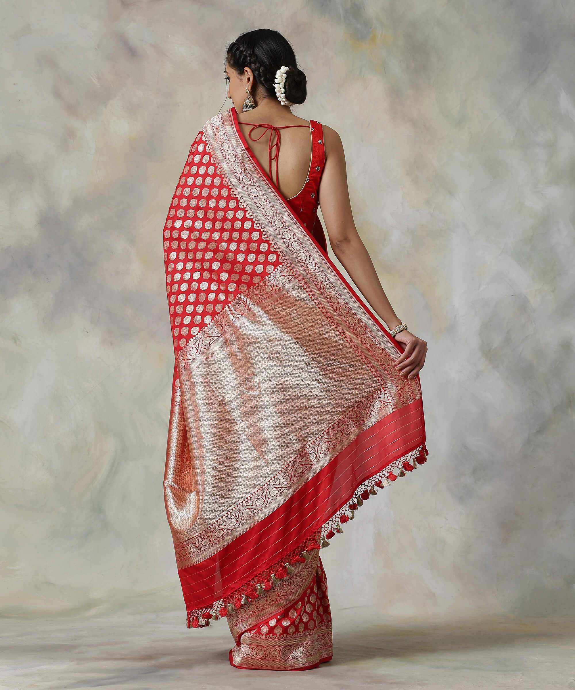 Red_Handloom_Banarasi_Silk_Saree_in_Cutwork_and_Booti_Design_WeaverStory_03