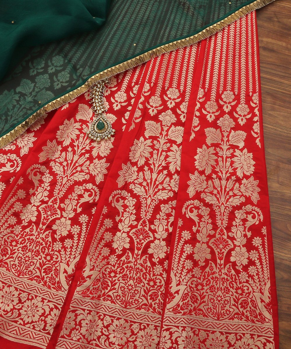 Red_Handloom_Cutwork_Katan_Silk_Banarasi_Lehenga_with_Floral_Jaal_Design_WeaverStory_01