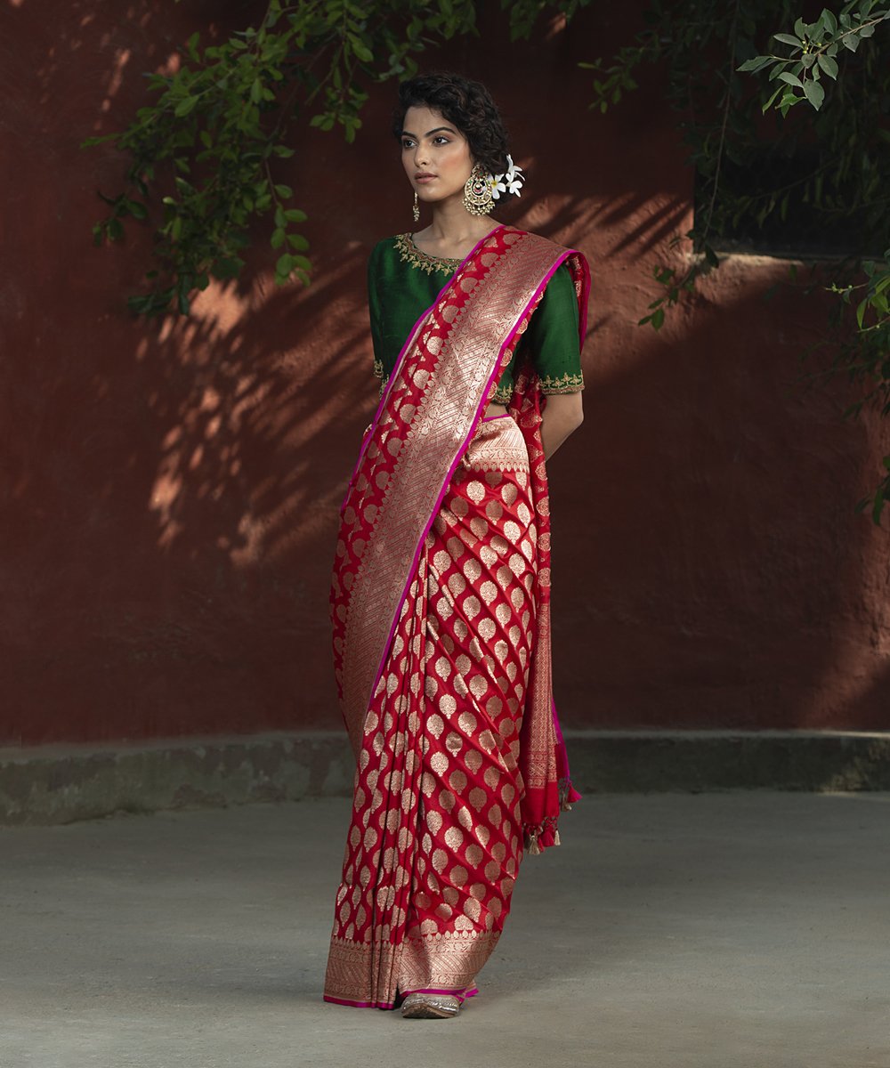 Red_Handloom_Cutwork_Katan_Silk_Banarasi_Saree_with_Booti_WeaverStory_02