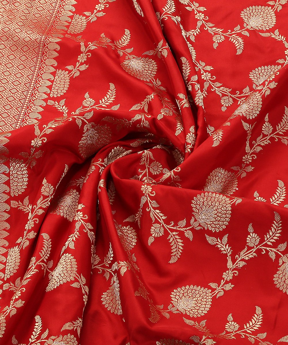Red_Pure_Katan_Silk_Handloom_Banarasi_Dupatta_with_Kadhwa_Weave_WeaverStory_06