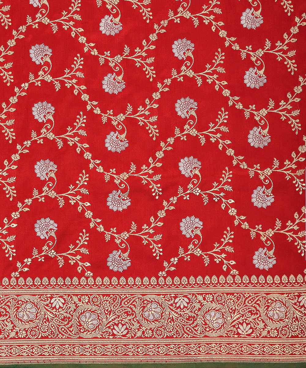 Red_Pure_Katan_Silk_Handloom_Kadhwa_Jangla_Banarasi_Dupatta_WeaverStory_03