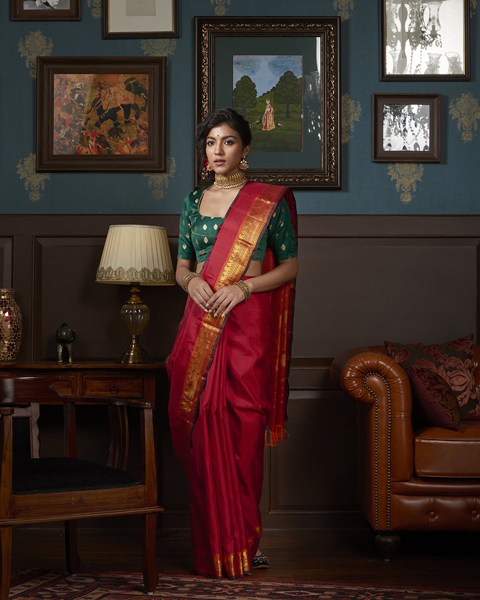 Red_Handloom_Kanjivaram_Silk_Saree_With_Orange_Paisley_Border_WeaverStory_02