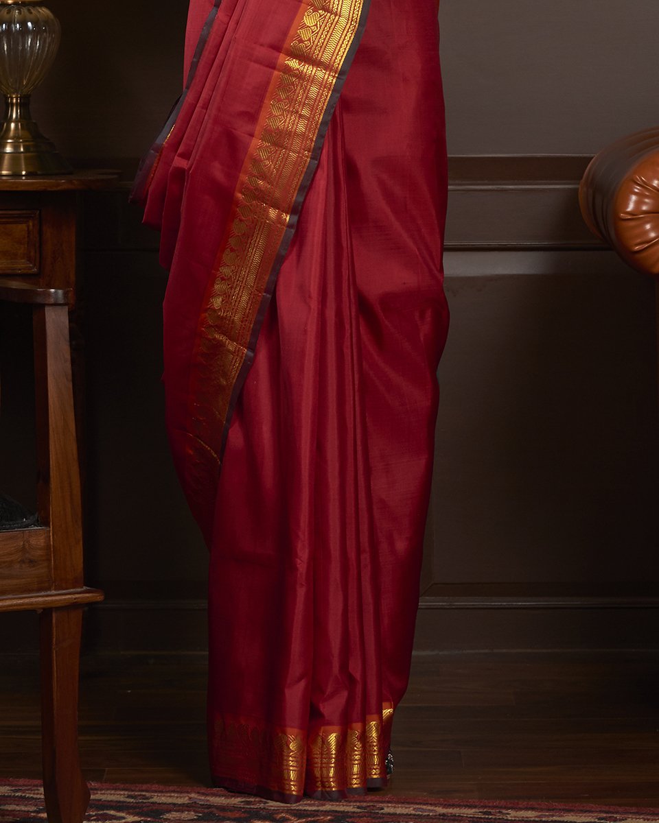 Red_Handloom_Kanjivaram_Silk_Saree_With_Orange_Paisley_Border_WeaverStory_04