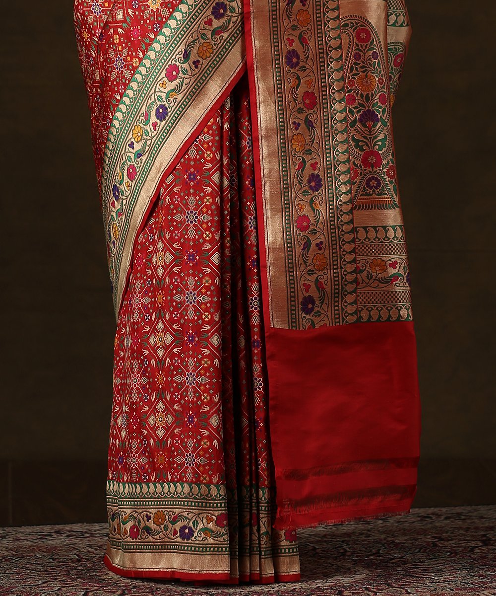 Red_Handloom_Katan_Silk_Banarasi_Patola_Saree_with_Meenakari_Design_WeaverStory_04