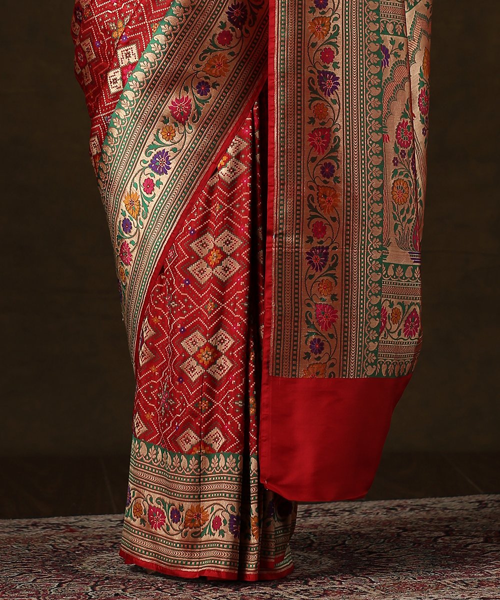 Red_Handloom_Meenakari_Banarasi_Patola_Saree_With_Mughal_Pallu_WeaverStory_04