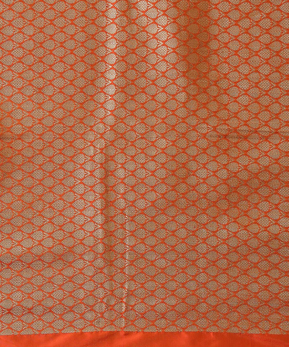 Red_Handloom_Pure_Katan_Silk_Banarasi_Saree_With_Kadhwa_Paan_Boota_and_Heavy_Brocade_Blouse_In_Mustard_WeaverStory_05