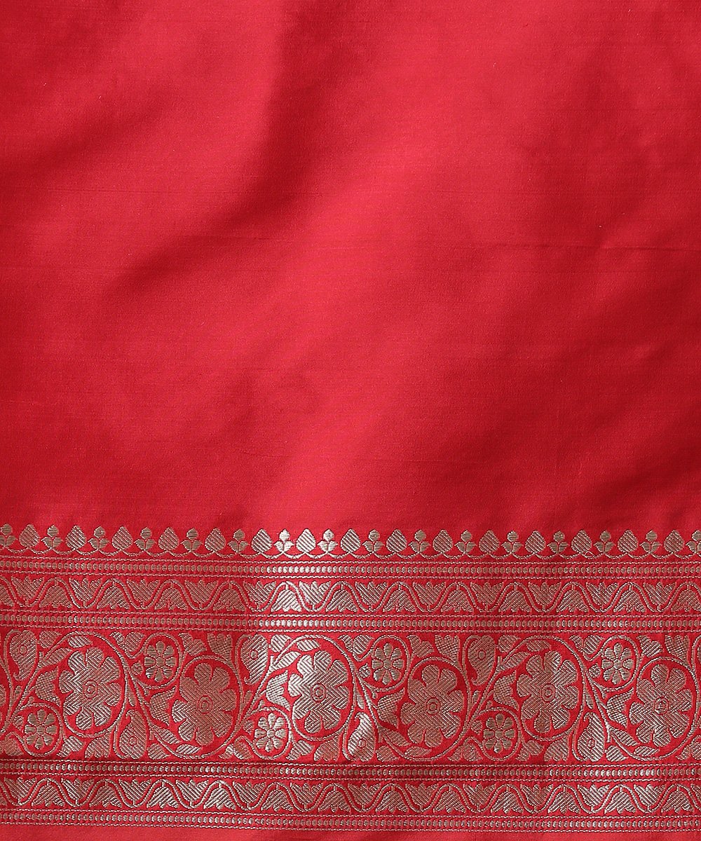 Red_Handloom_Pure_Katan_Silk_Banarasi_Saree_with_Paisley_Booti_and_Meenakri_WeaverStory_05