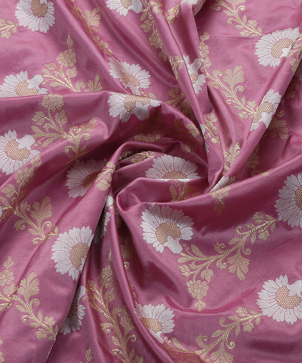 Rose_Pink_Handloom_Pure_Katan_Silk_Kadhwa_Jangla_Banarasi_Dupatta_with_Green_Selvedge_WeaverStory_06