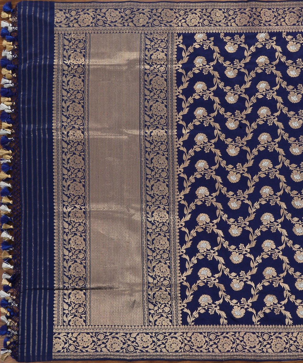 Royal_Blue_Pure_Katan_Silk_Handloom_Kadhwa_Banarasi_Jangla_Dupatta_WeaverStory_02