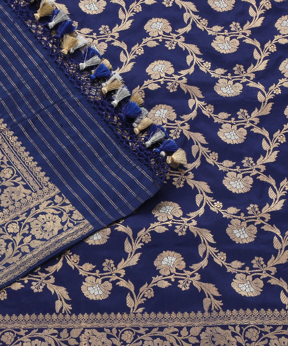 Royal_Blue_Pure_Katan_Silk_Handloom_Kadhwa_Banarasi_Jangla_Dupatta_WeaverStory_05