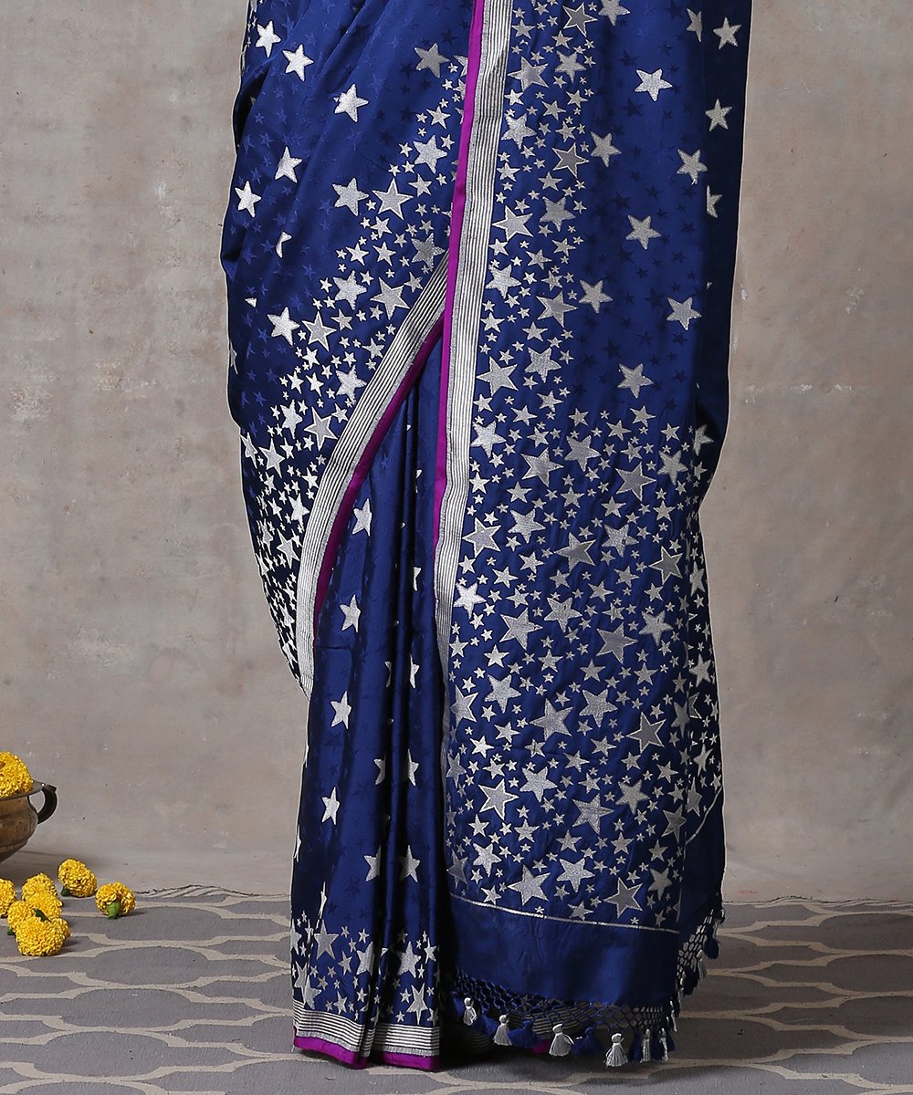 Royal_Blue_Handloom_Pure_Katan_Silk_Tanchoi_Banarasi_Saree_with_Star_Motifs_WeaverStory_04