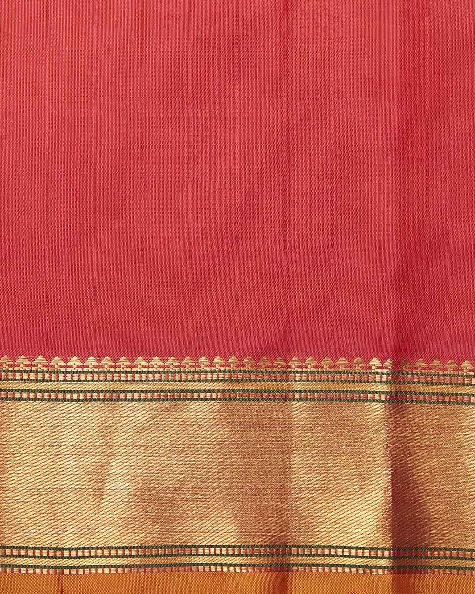 Handloom_Red_and_Green_Kanjivaram_Pure_Silk_Saree_with_Gandaberunda_Motif_WeaverStory_05