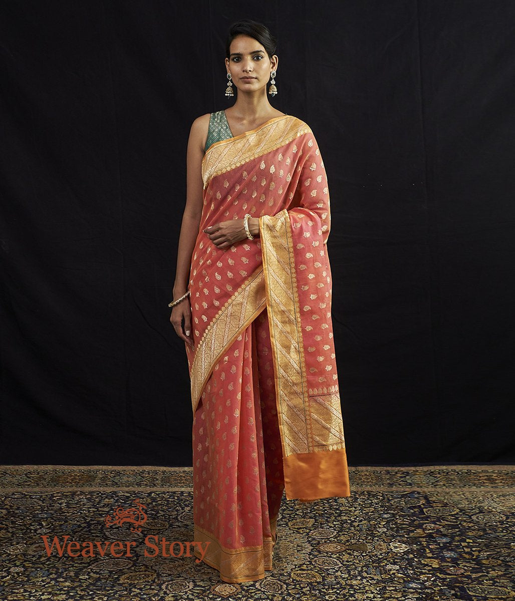 Handloom_Banarasi_Jangla_in_Orange_and_Pink_Dual_Tone_with_Small_Paisleys_WeaverStory_02