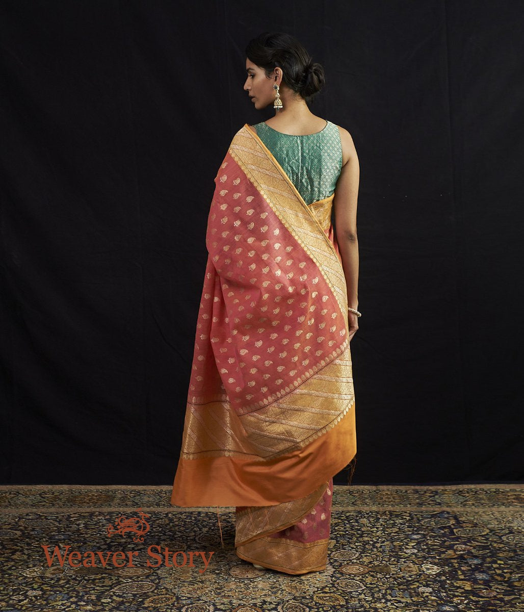 Handloom_Banarasi_Jangla_in_Orange_and_Pink_Dual_Tone_with_Small_Paisleys_WeaverStory_03