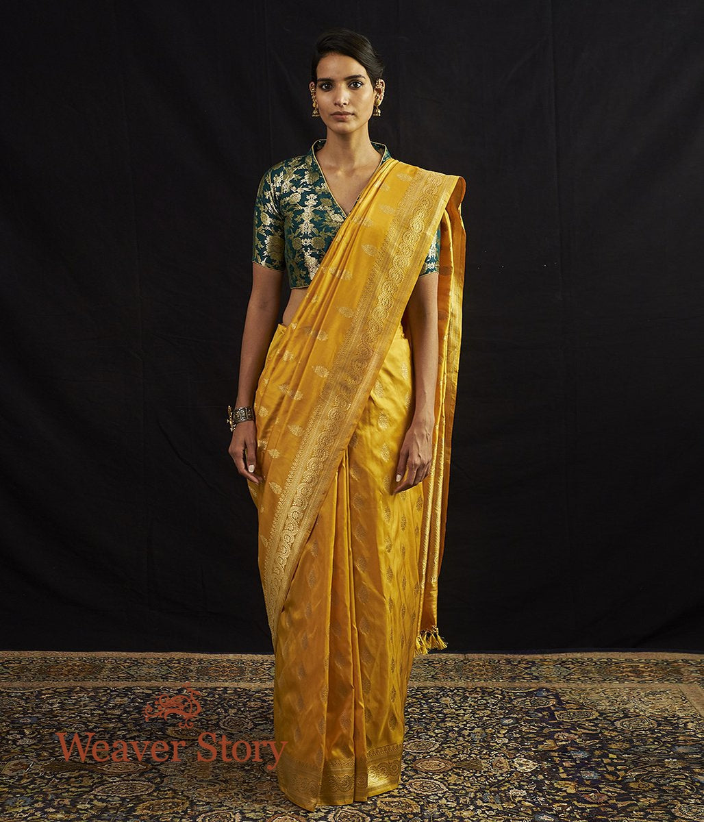 Handloom_Mustard_and_Gold_Kadhwa_Booti_Banarasi_Saree_WeaverStory_02