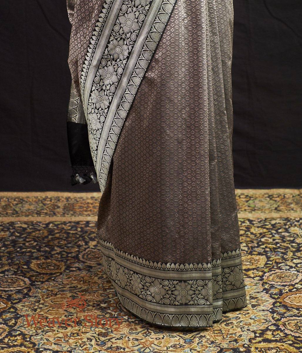 Handloom_Black_and_Grey_Tanchoi_with_Kadhwa_Border_WeaverStory_04