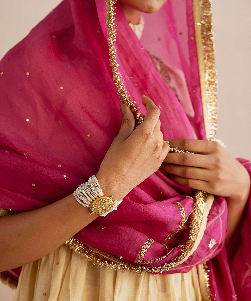 Izhaar_Off_White_Handloom_Cotton_Tissue_Kurta_Top_With_Sharara_And_Organza_Dupatta_WeaverStory_08