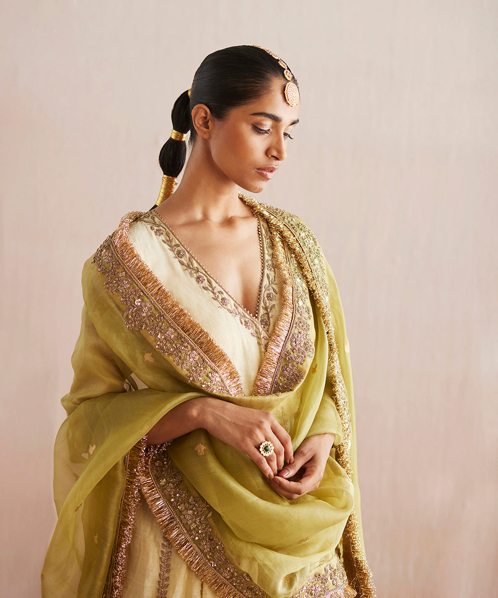 Nayaab_Handloom_Off_White_Cotton_Tissue_Angrakha_With_Pants_And_Embroidered_Dupatta_WeaverStory_02