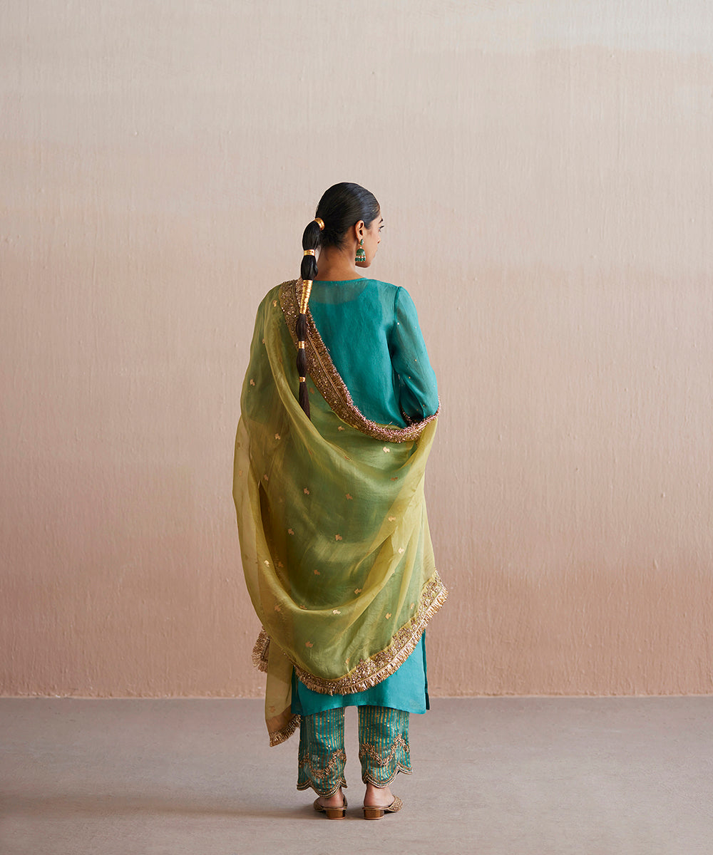 Meheroo_Handloom_Sea_Blue_Organza_Kurta_With_Tissue_Pants_And_Embroidered_Dupatta_WeaverStory_02