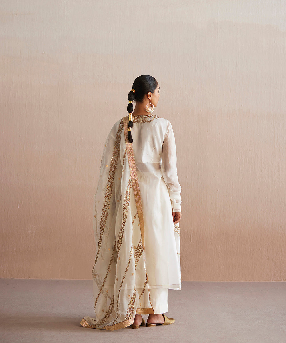 Mahjabeen_Handloom_Organza_Angrakha_With_Pants_And_Organza_Dupatta_WeaverStory_04