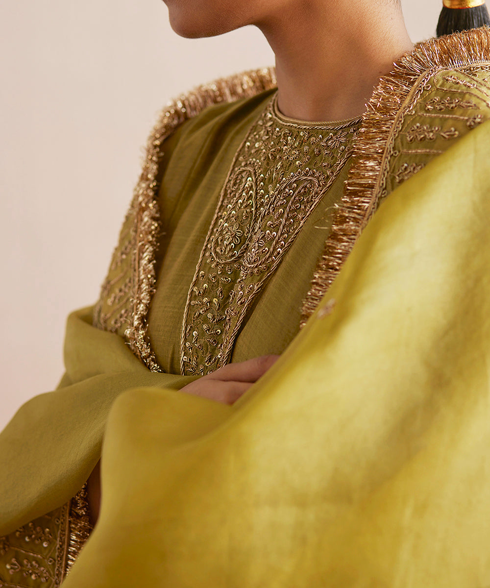 Aayat_Handloom_chartreuse_Green_Cotton_Tissue_Kurta_With_Pants_And_Embroidered_Dupatta_WeaverStory_07