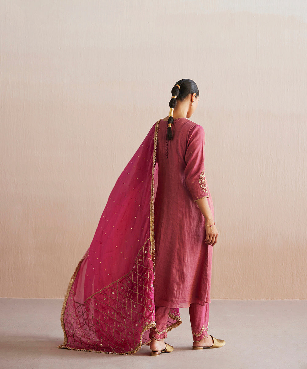 Aayat_Handloom_Rani_Pink_Cotton_Tissue_Suit_Set_With_Pants_And_Organza_Dupatta_WeaverStory_04