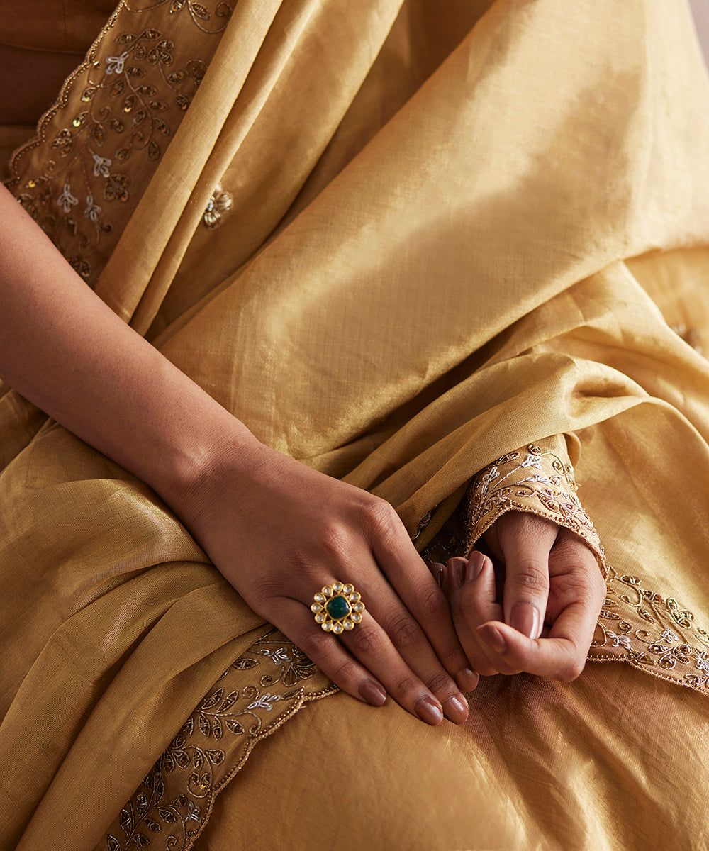 Mastani_Handloom_Gold_Tissue_Blouse_With_Skirt_And_Tissue_Dupatta_WeaverStory_06