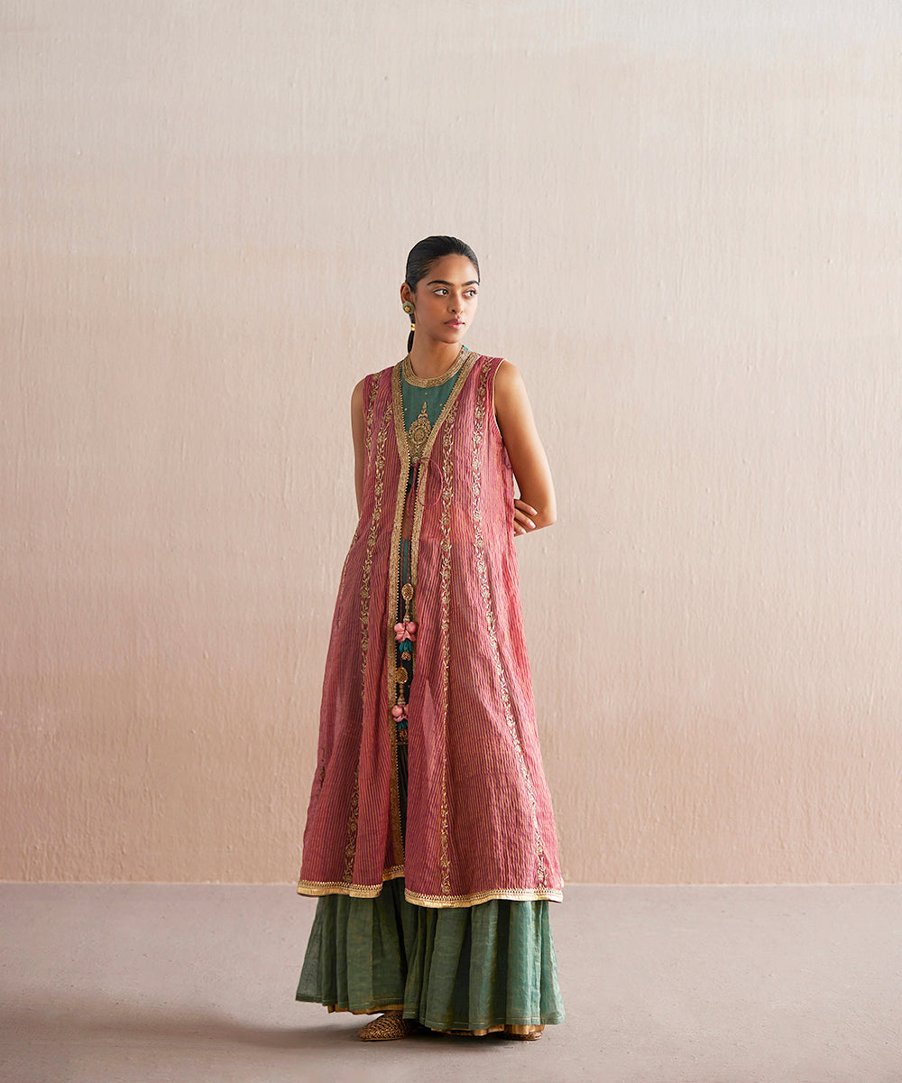 Zehenaseeb_Handloom_Sea_Blue_Cotton_Tissue_Short_Top_With_Gharara_And_Embroidered_Cape_WeaverStory_03