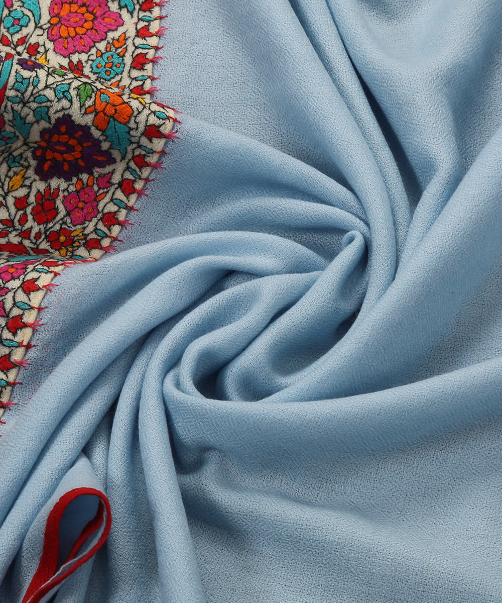 Ice_Blue_Pure_Pashmina_Scarf_With_Applique_Border_In_Multicolor_Kalamkari_WeaverStory_05